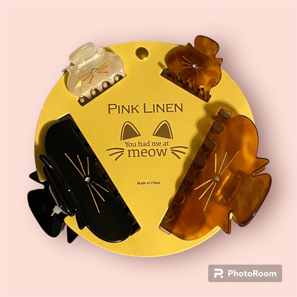 NWT• Pink Linen Cat hair clips